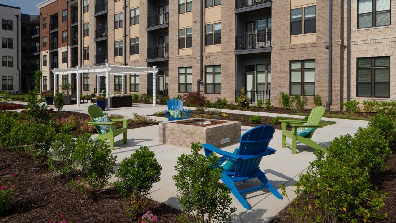 Moore's Lake Apartments Branch Builds